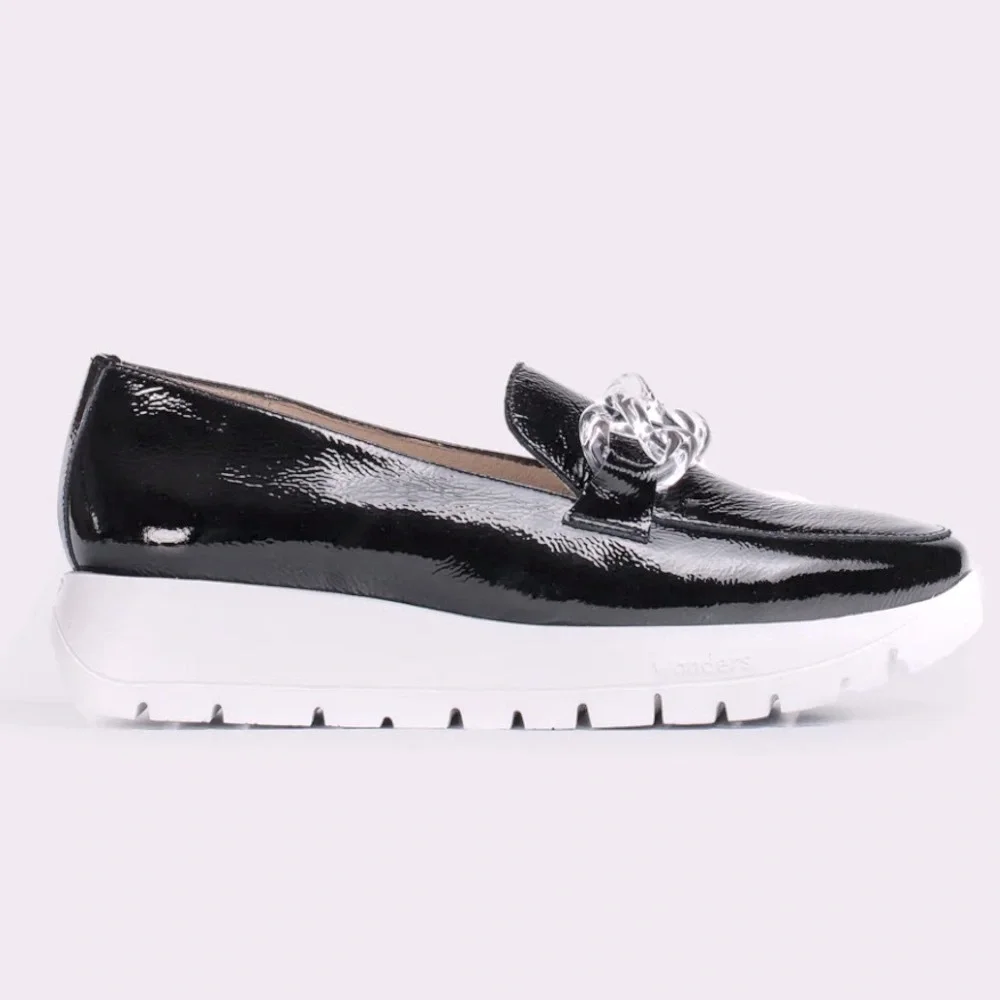 NWT A-2405 Platform Loafers in Black Patent Leather Size Euro 35